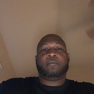 Meet your Posher, Derrick